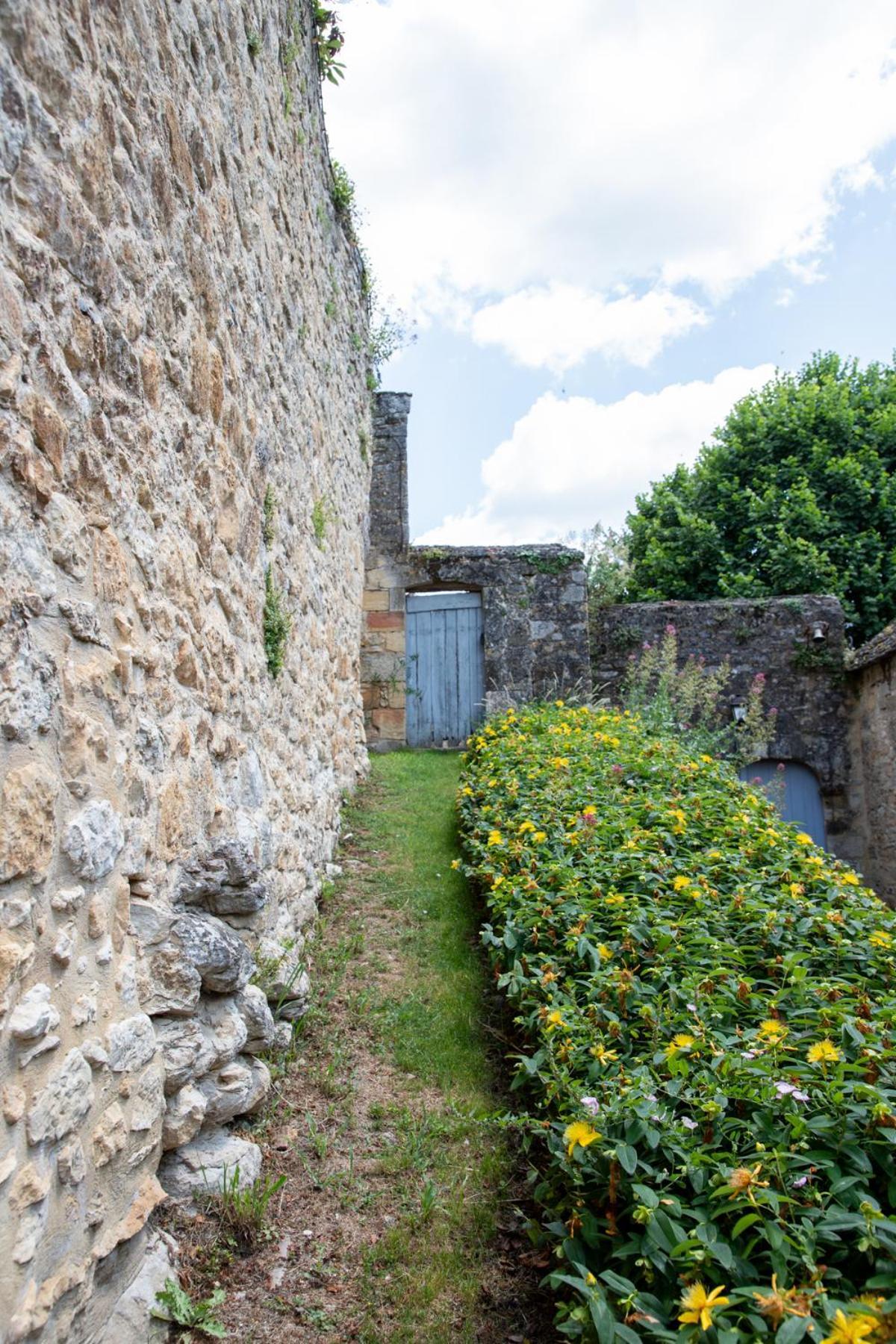 Le Refuge Du Pigeonnier Beynac-et-Cazenac Exterior foto